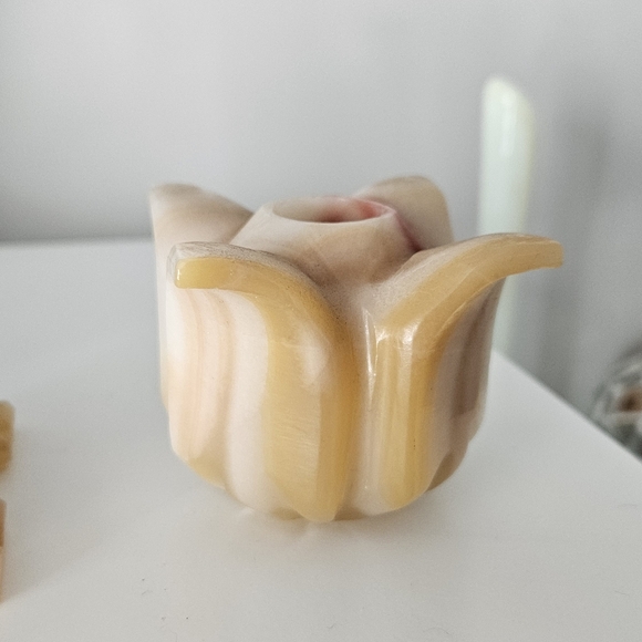 Onyx Flower Candle Holder - Picture 3 of 10